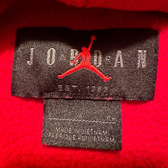 size small men’s air jordan hoodie - Picture 2 of 4